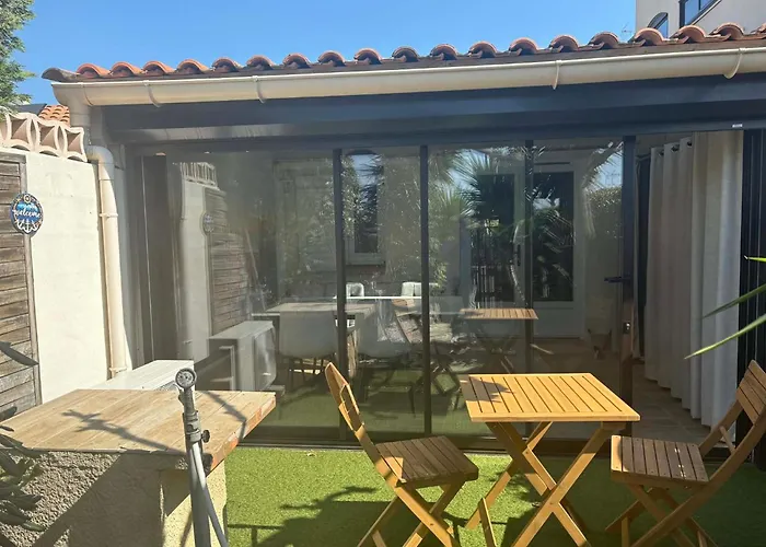 Holiday home Pavillon Bord De Gruisan *