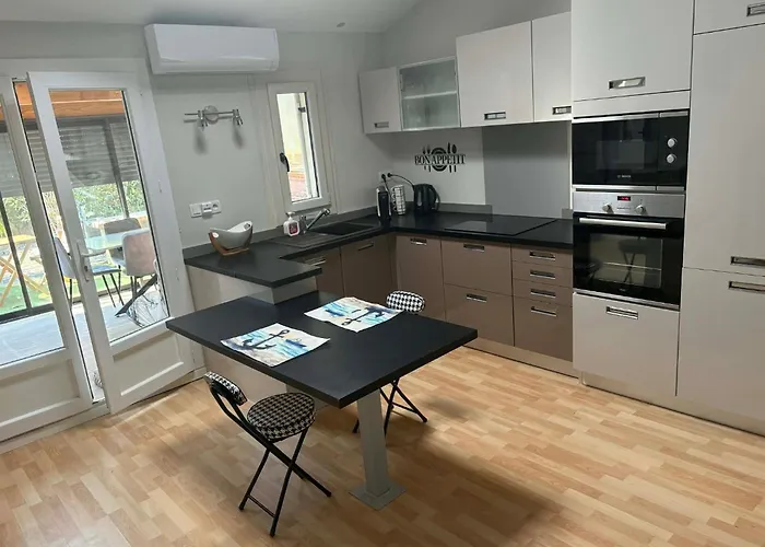 Holiday home Pavillon Bord De Gruisan