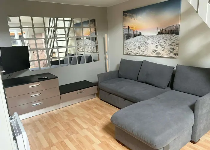 Holiday home Pavillon Bord De Gruisan *