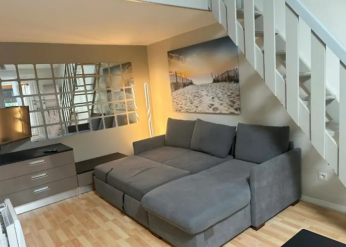 Pavillon Bord De Gruisan Holiday home *